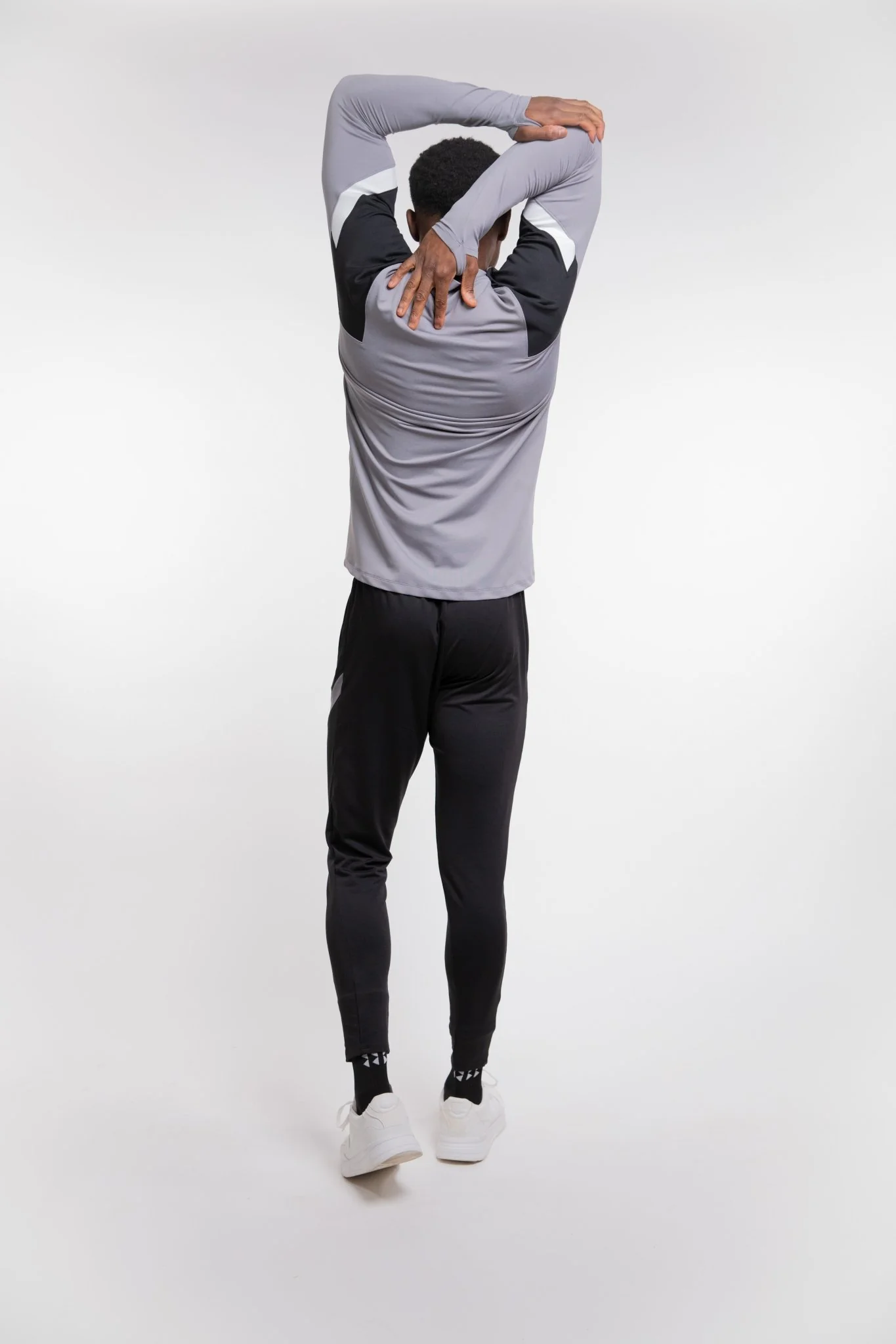 Elite Performance Top In Grey - Image 5